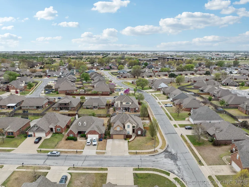 13302 E 43rd St, Tulsa, OK 74134
