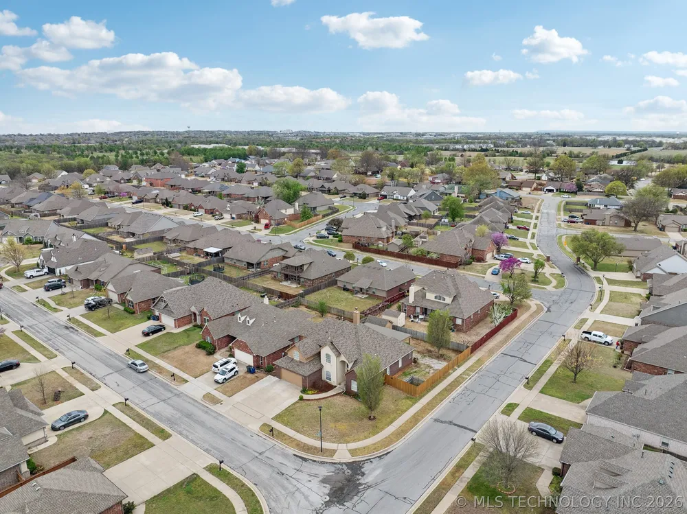 13302 E 43rd St, Tulsa, OK 74134