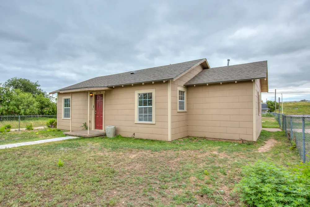 2623 Houston St, San Angelo, TX 76901-2955