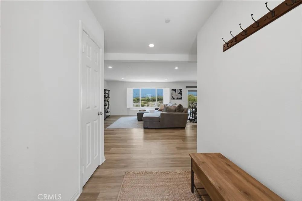 537 Hedgewood St, Hemet, CA 92543