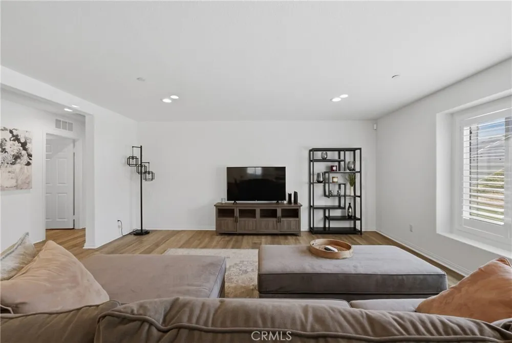 537 Hedgewood St, Hemet, CA 92543