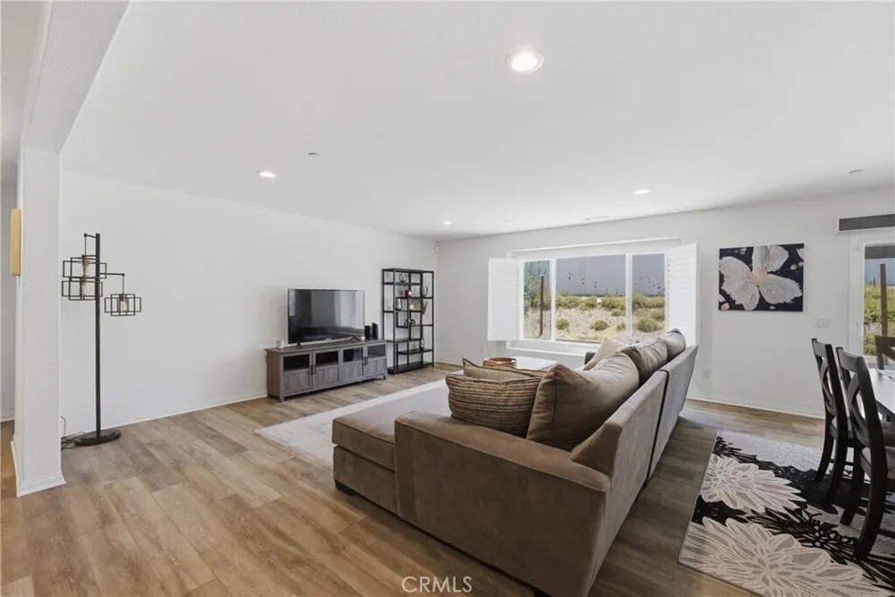 537 Hedgewood St, Hemet, CA 92543