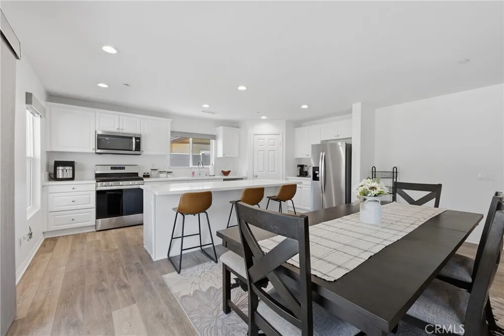 537 Hedgewood St, Hemet, CA 92543