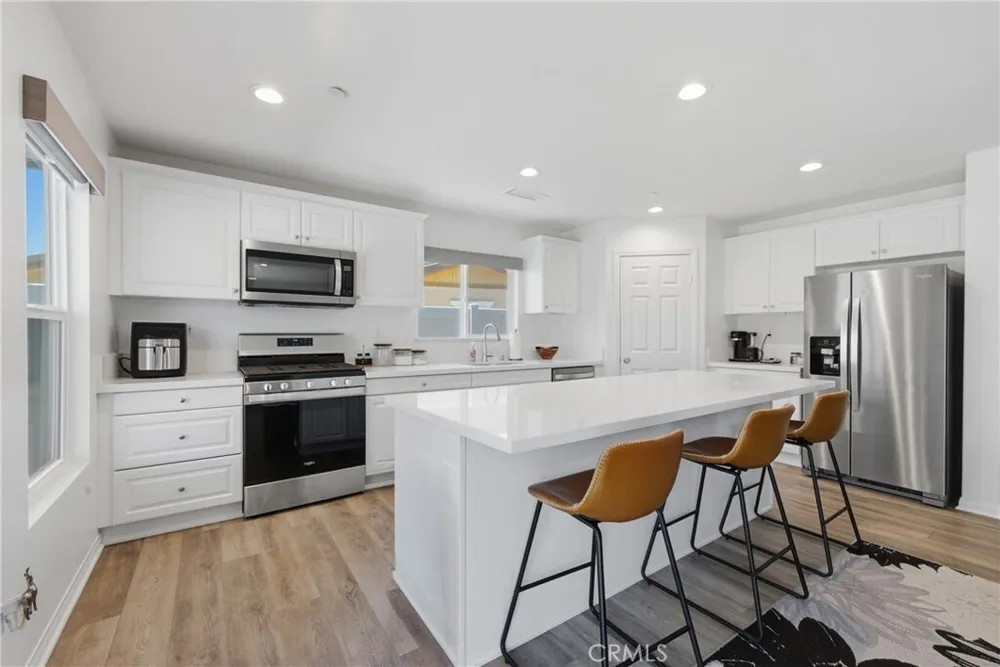537 Hedgewood St, Hemet, CA 92543