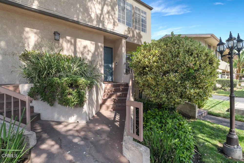 77 N Michigan Ave, Pasadena, CA 91106
