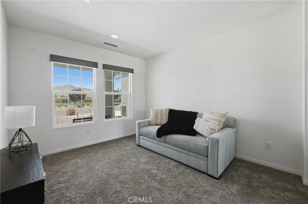 537 Hedgewood St, Hemet, CA 92543