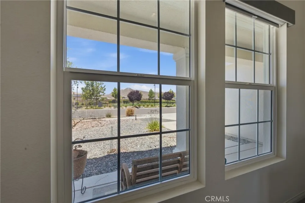 537 Hedgewood St, Hemet, CA 92543