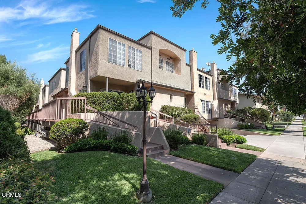 77 N Michigan Ave, Pasadena, CA 91106