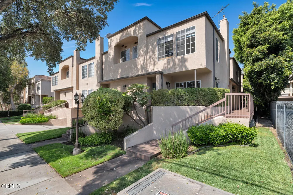 77 N Michigan Ave, Pasadena, CA 91106