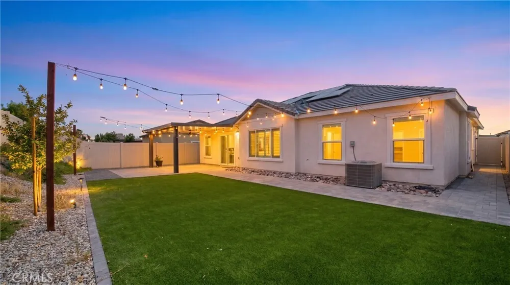 537 Hedgewood St, Hemet, CA 92543