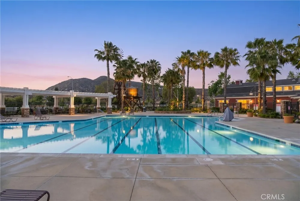 537 Hedgewood St, Hemet, CA 92543