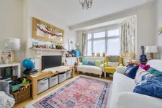Connaught Avenue, Enfield