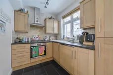 Connaught Avenue, Enfield