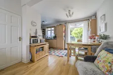 Connaught Avenue, Enfield