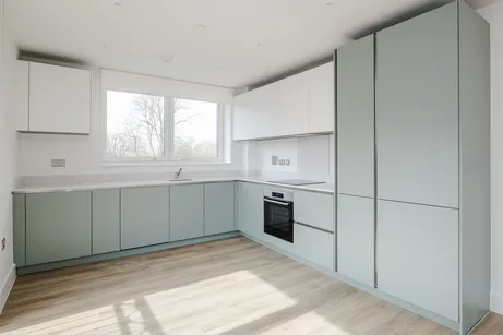 100 Woodside Avenue, London, N10