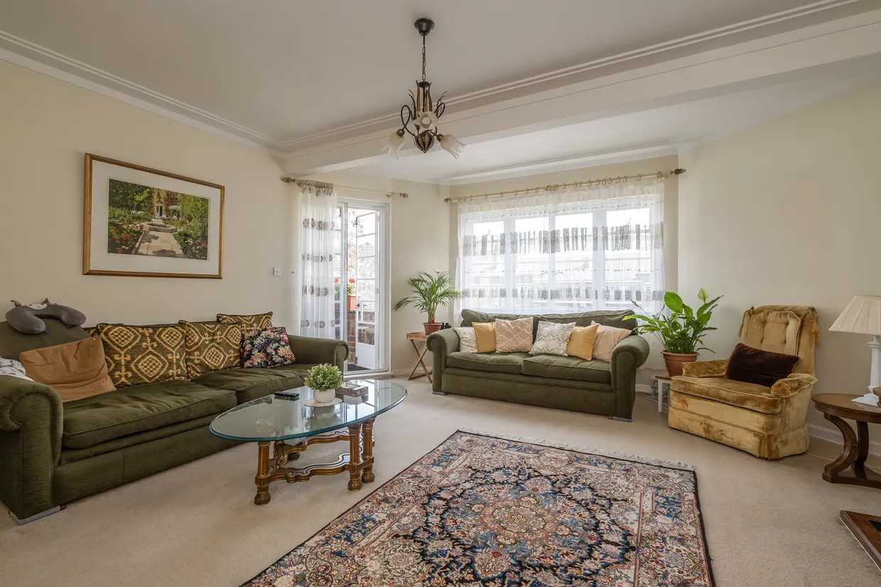 Roehampton Close, London, SW15 photo 6