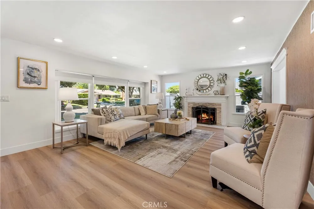530 Stanford Ave, Fullerton, CA 92831-3336