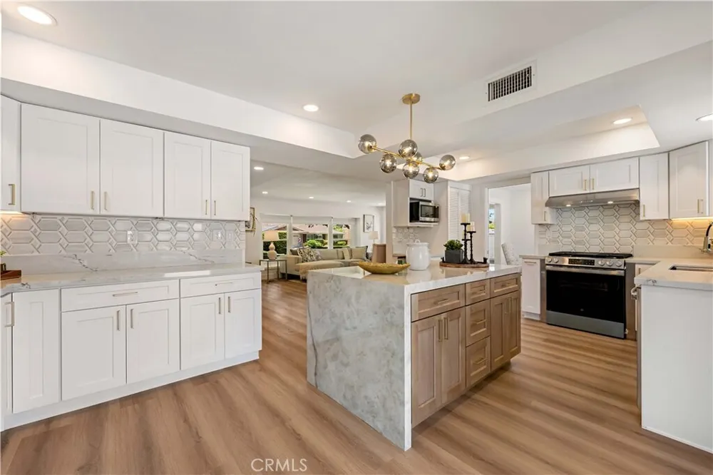 530 Stanford Ave, Fullerton, CA 92831-3336