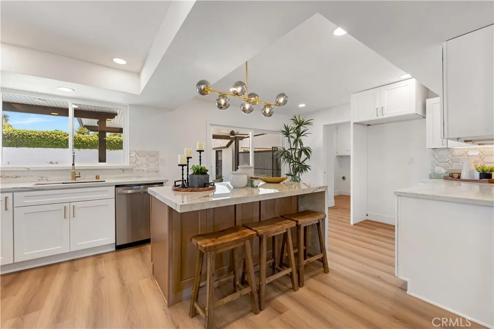 530 Stanford Ave, Fullerton, CA 92831-3336