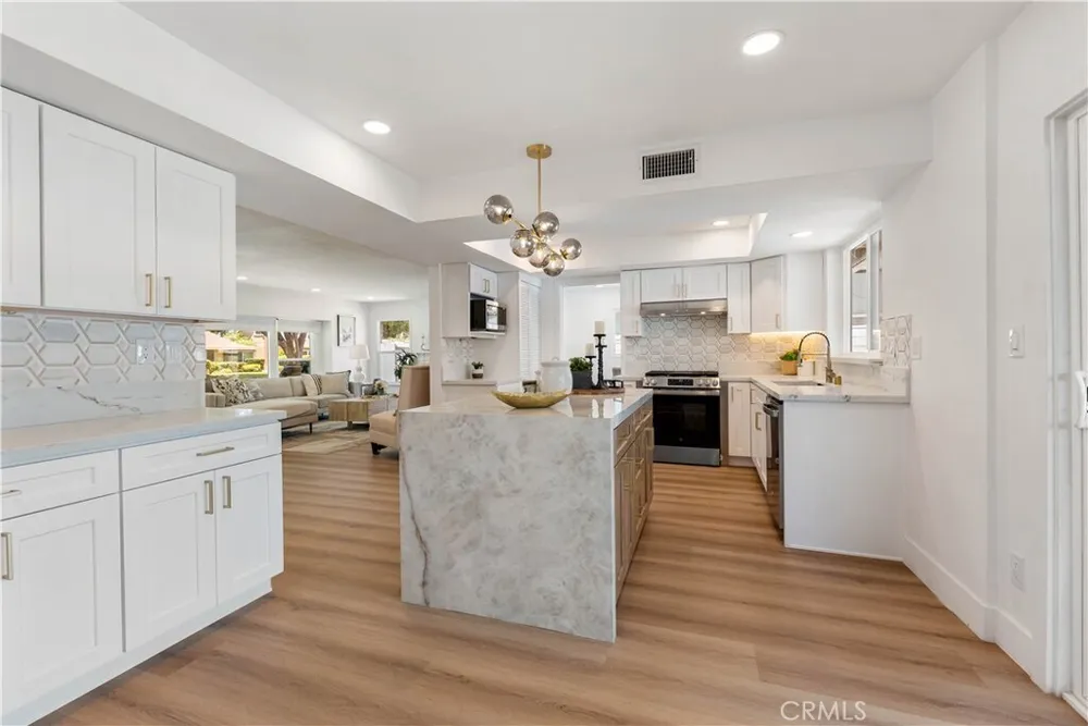 530 Stanford Ave, Fullerton, CA 92831-3336
