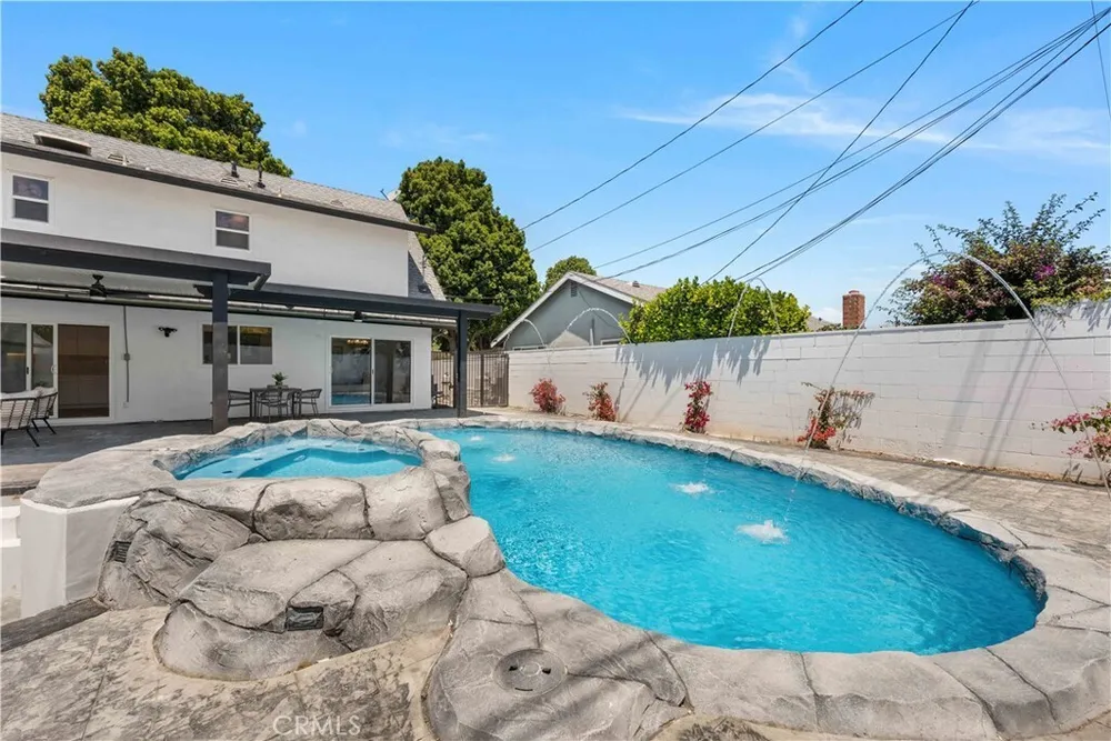 530 Stanford Ave, Fullerton, CA 92831-3336