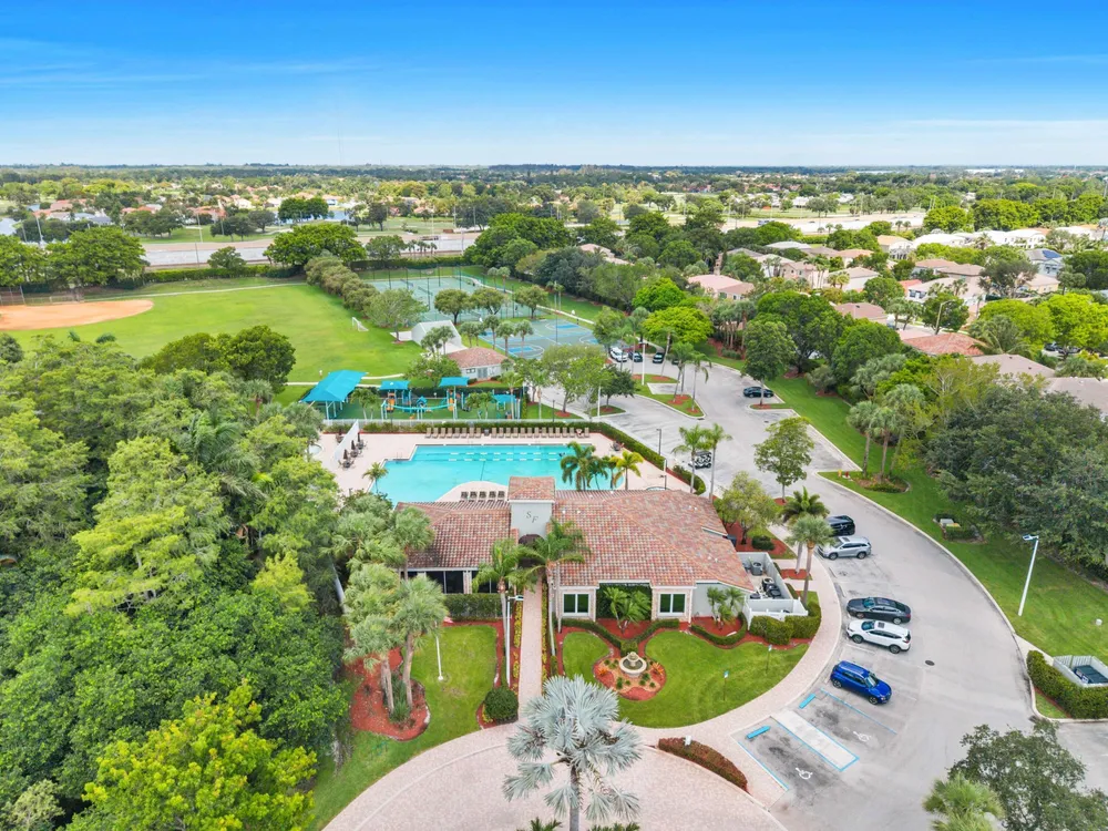 6370 Stonehurst Circle, Lake Worth Beach, FL 33467