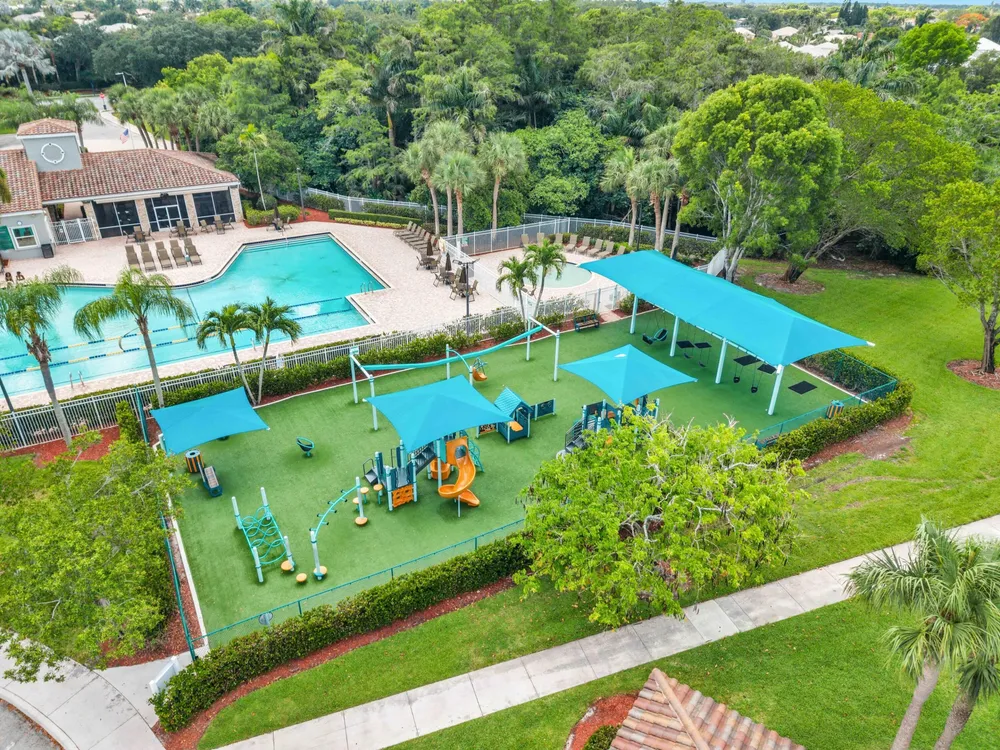 6370 Stonehurst Circle, Lake Worth Beach, FL 33467