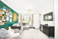 Alder Walk, Watford