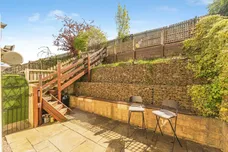 Greenfield View, Batley