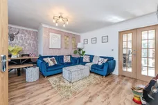 Greenfield View, Batley