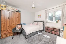 Greenfield View, Batley