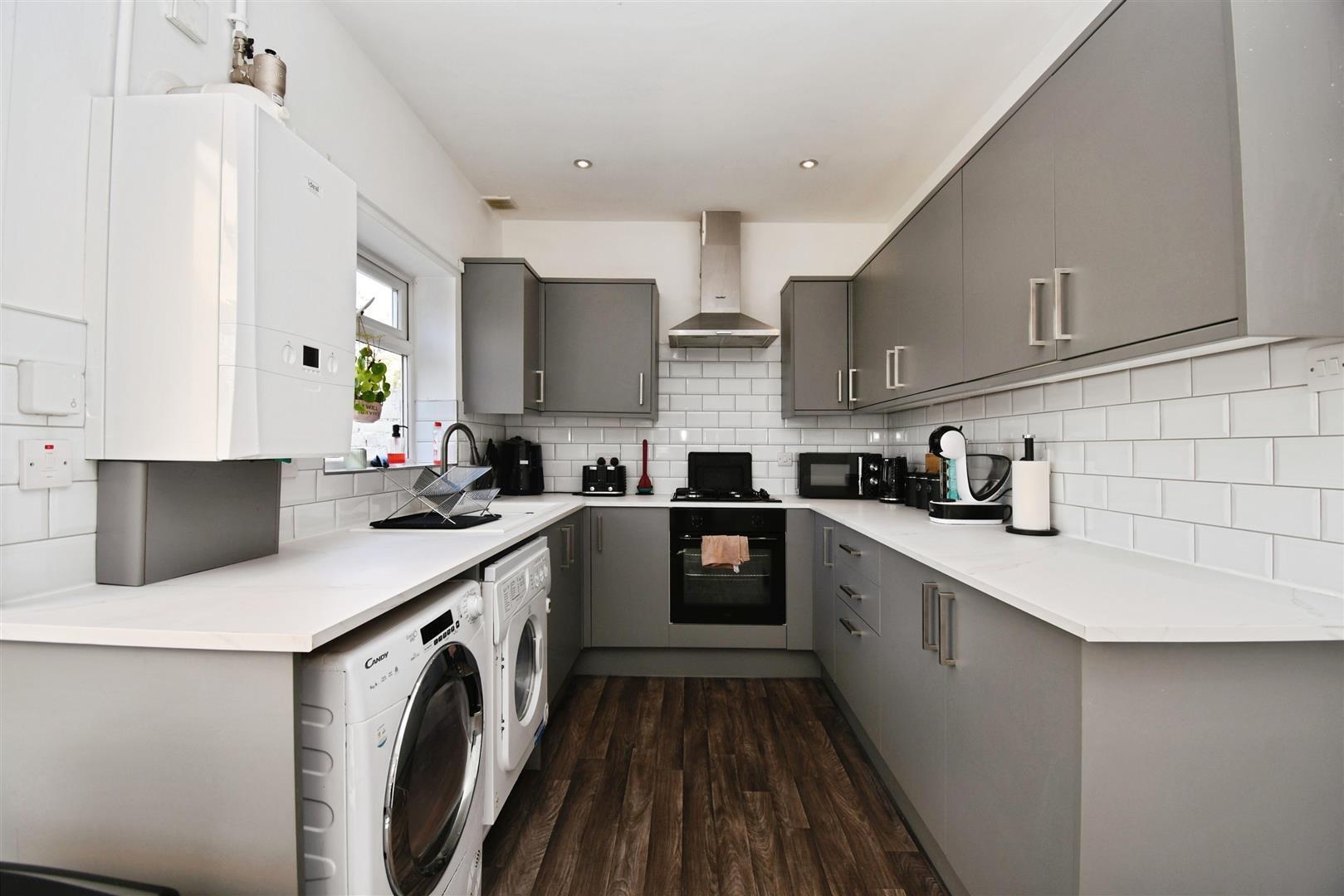 Rawcliffe Grove, Hull Image 9