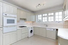 Yew Walk Harrow HA1 photo 3