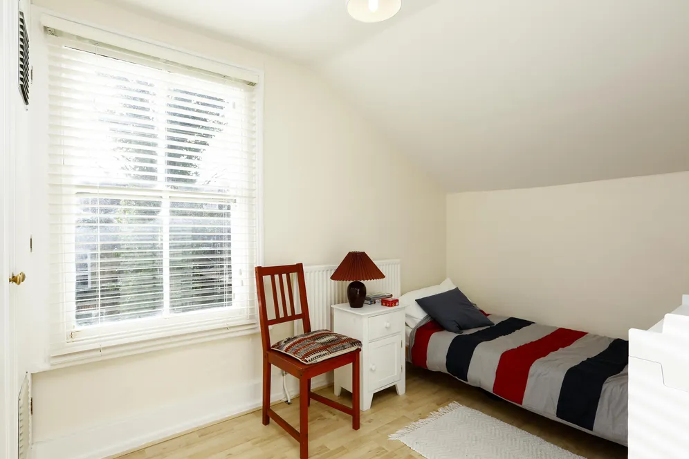 Chelverton Road London SW15 photo 5