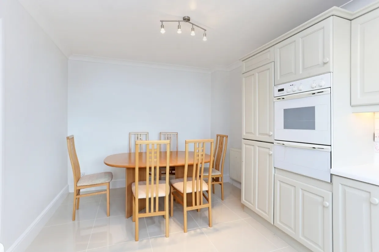 Yew Walk Harrow HA1 photo 6