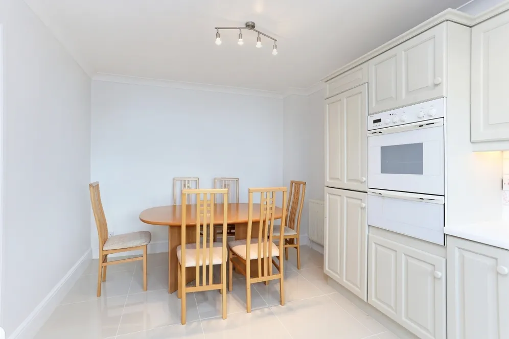 Yew Walk Harrow HA1 photo 6