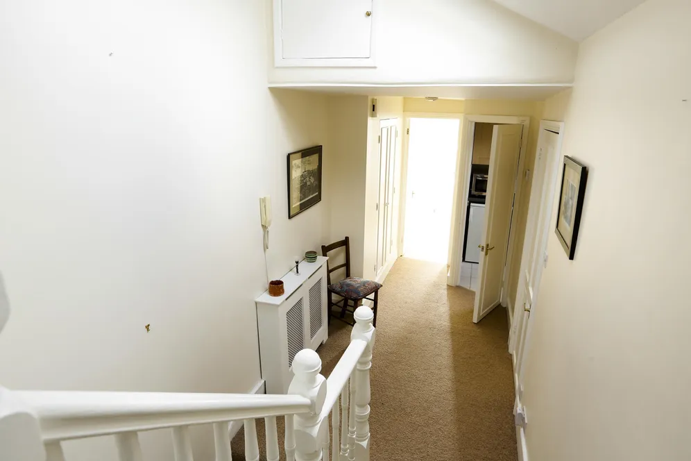 Chelverton Road London SW15 photo 7