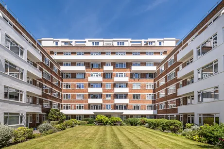 Upper Richmond Road, London, SW15