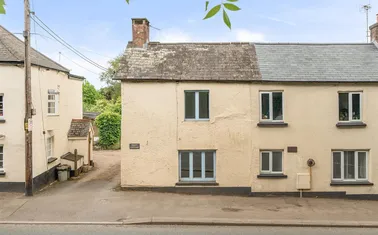 Newton St. Cyres, Exeter
