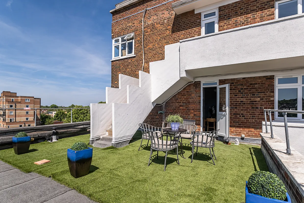 Upper Richmond Road, London, SW15 photo 8