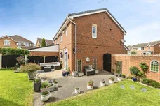 Hallcroft Gardens, Great Houghton, Barnsley