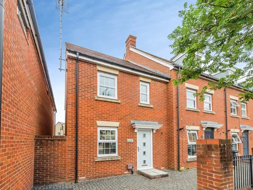 Mycroft Road, Swindonphoto