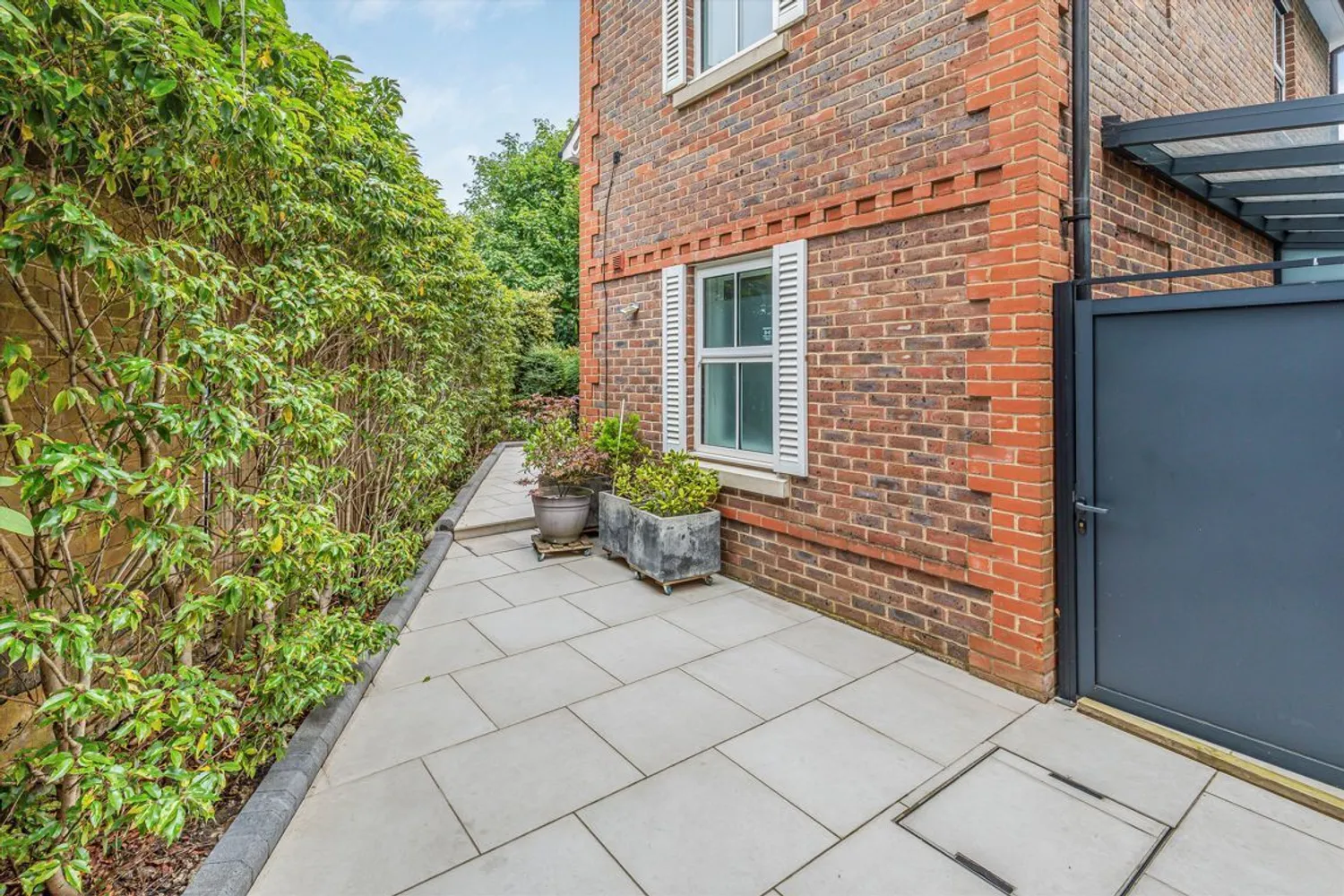 Ashley Road, Walton-On-Thames, KT12 photo 9