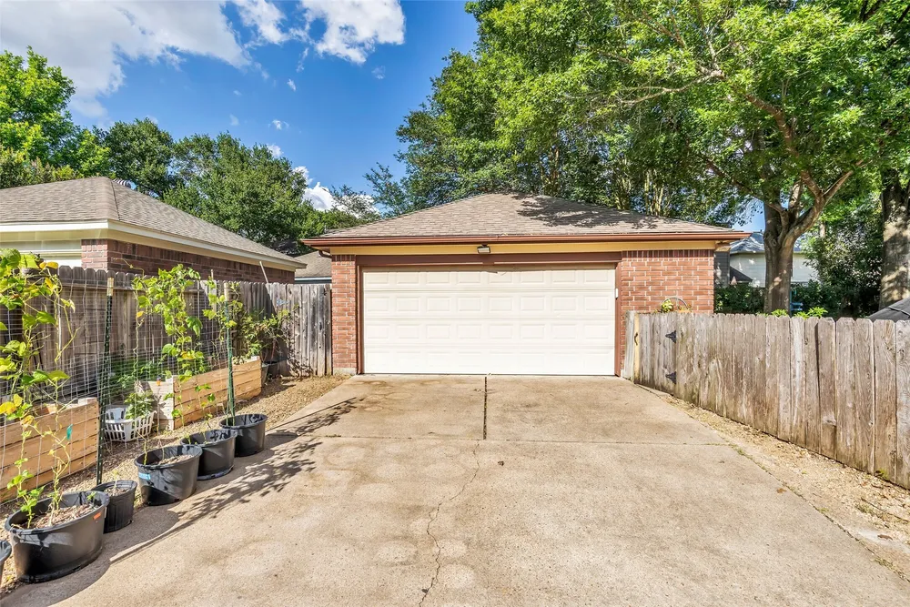 15426 Freestone Peach Ln, Cypress, TX 77433
