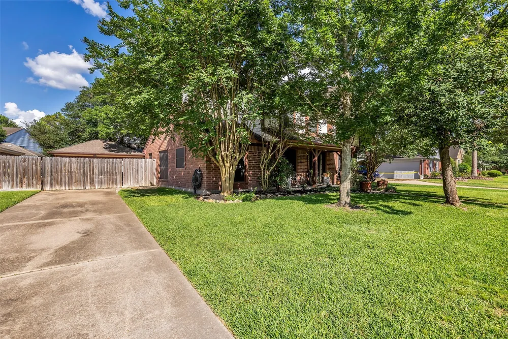 15426 Freestone Peach Ln, Cypress, TX 77433