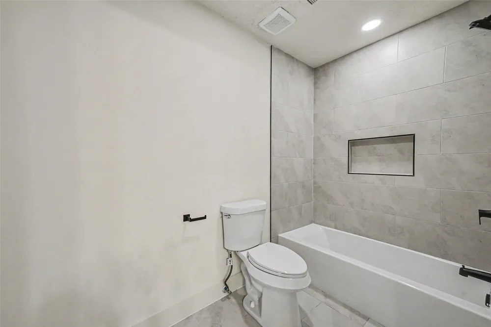 507 Commodore Way, Houston, TX 77079