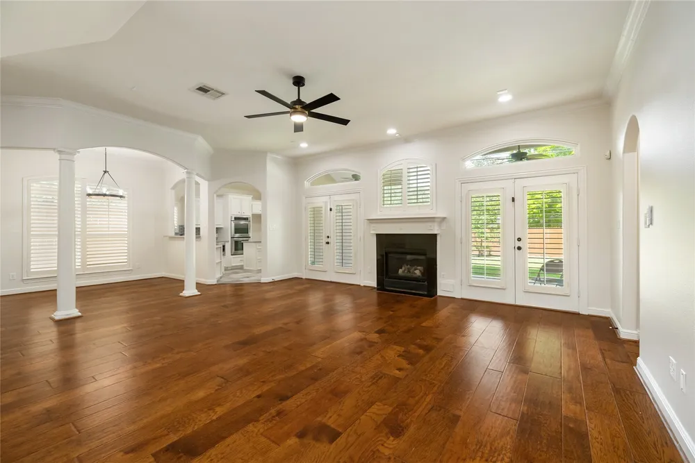 9406 Bevlyn Dr, Houston, TX 77025
