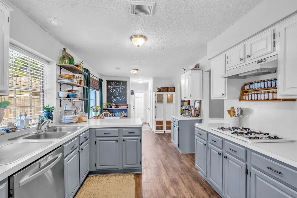 15426 Freestone Peach Ln, Cypress, TX 77433