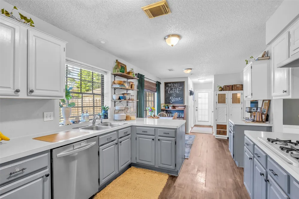 15426 Freestone Peach Ln, Cypress, TX 77433