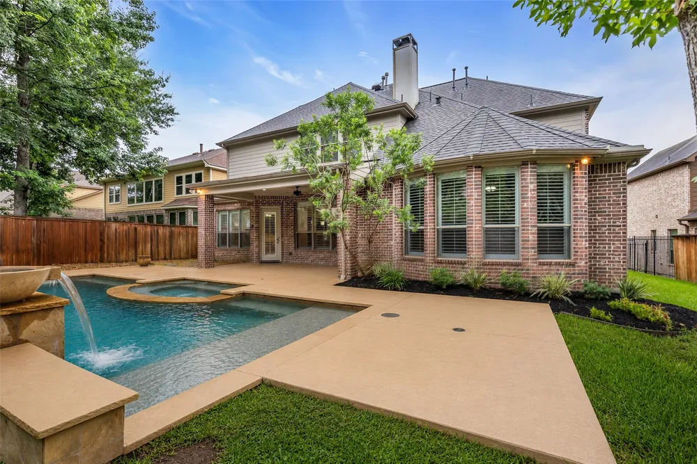 107 N Almondell Circle, The Woodlands, TX 77354